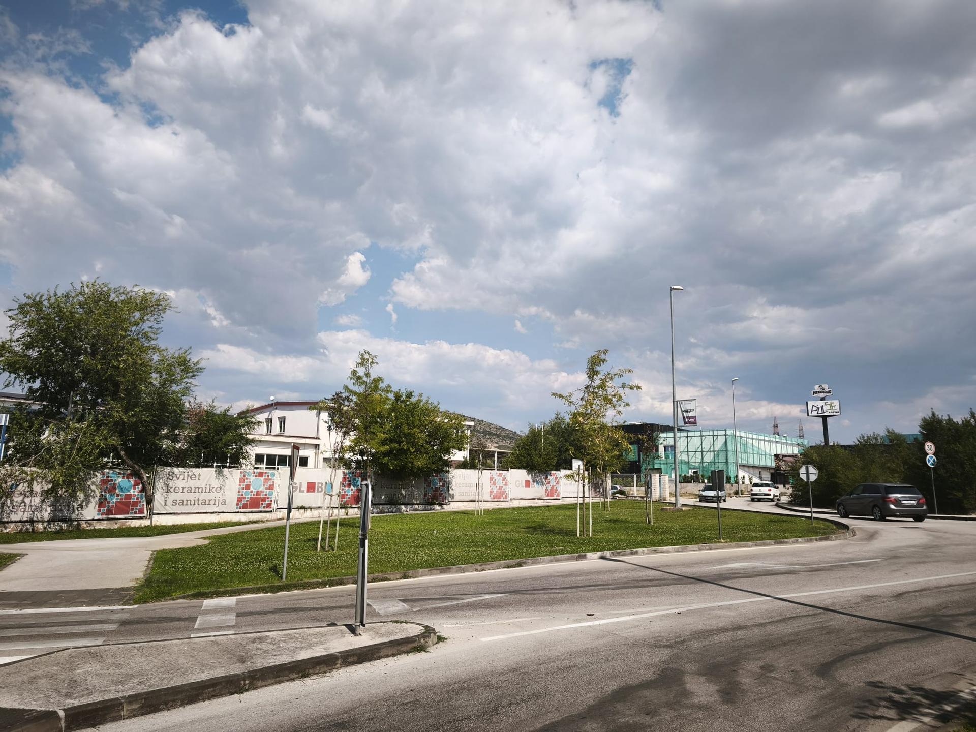 Iznajmljuju se poslovni prostori na top lokaciji u Šibeniku