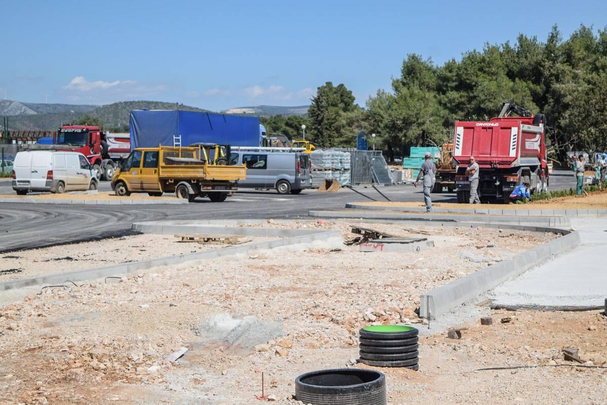 Policija traga za lopovima koji su u Solarisu pokrali desetke tisuća kuna vrijedan građevinski materijal