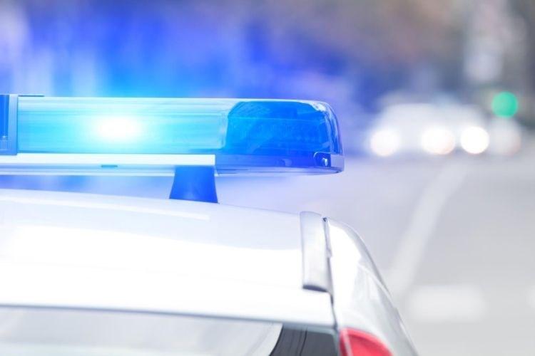 Vozač u Kninu odbio testiranje na droge, uhićen je i doveden na sud