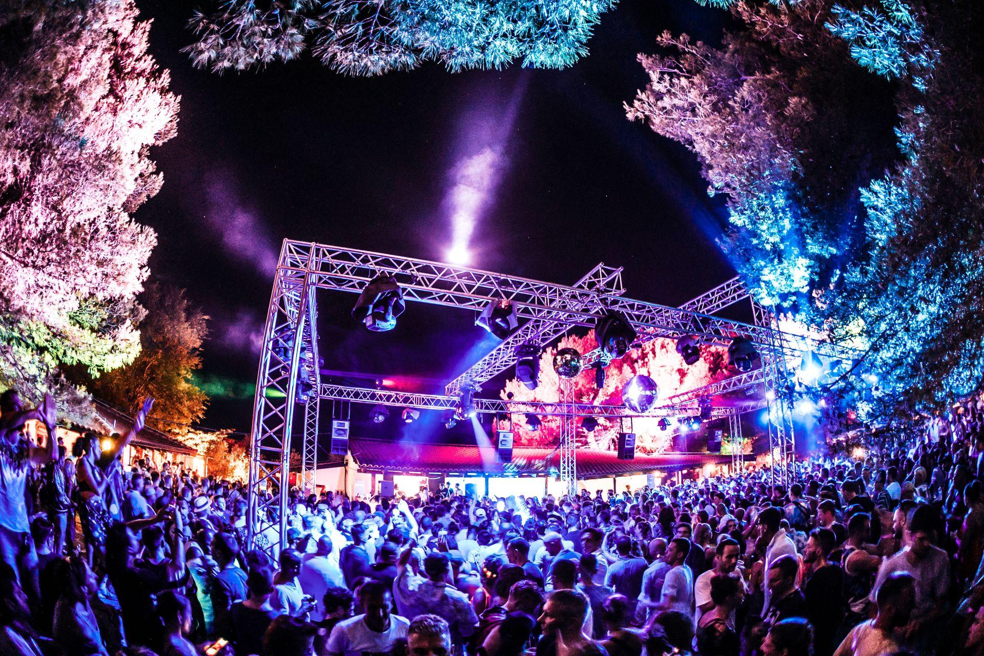 U Tisno stiže najbolji britanski festival 2023. godine: Terminal V donosi 5 dana techno glazbe