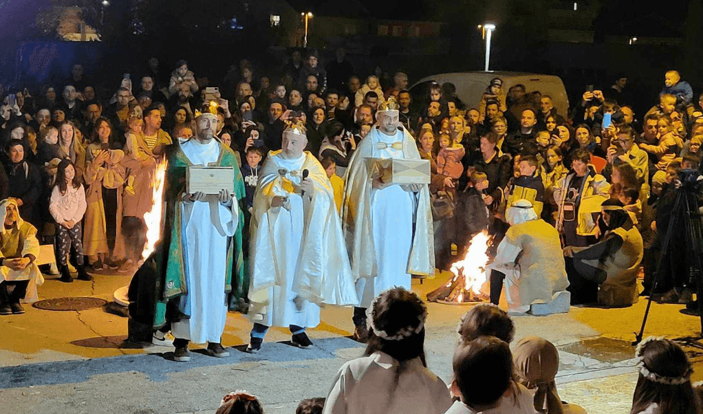 U četvrtak žive jaslice ispred škole na Vidicima
