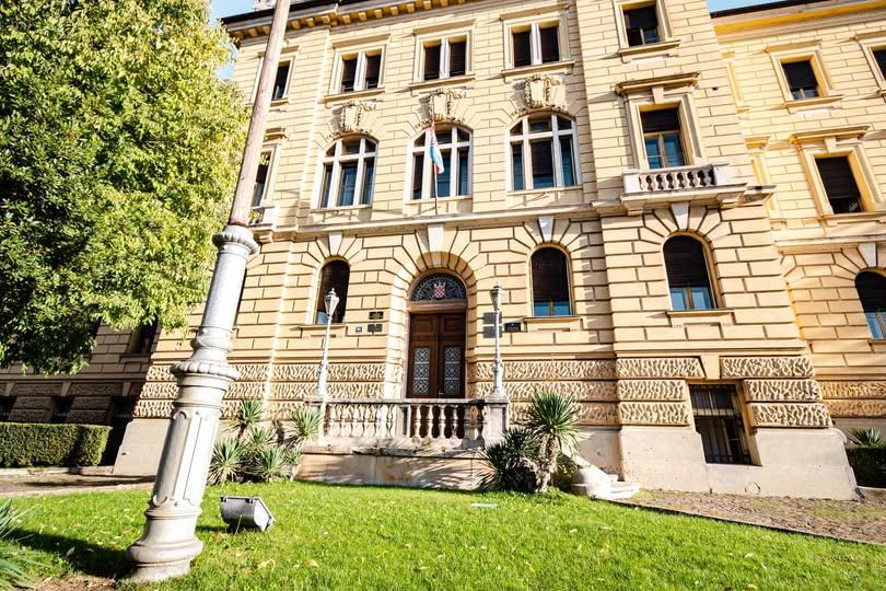 Muškarac (58) lažno prijavio policajce u Rogoznici za krađu kamena. Zaradio kaznenu prijavu