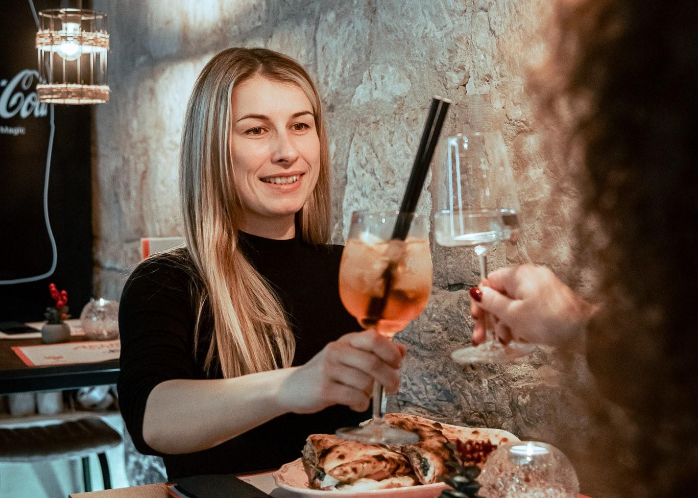 Proslavite Dan žena s omiljenim društvom u pizzeriji Fratelli!