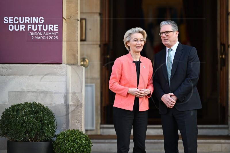 Von der Leyen: Europa se mora hitno naoružati
