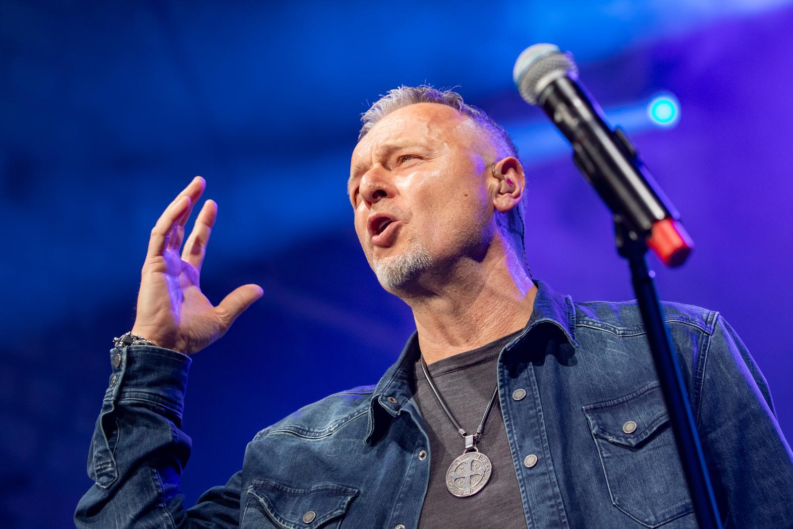 Veća 'izlaznost' za Thompsonov koncert nego za izbore, kartu je htio svaki drugi punoljetni građanin