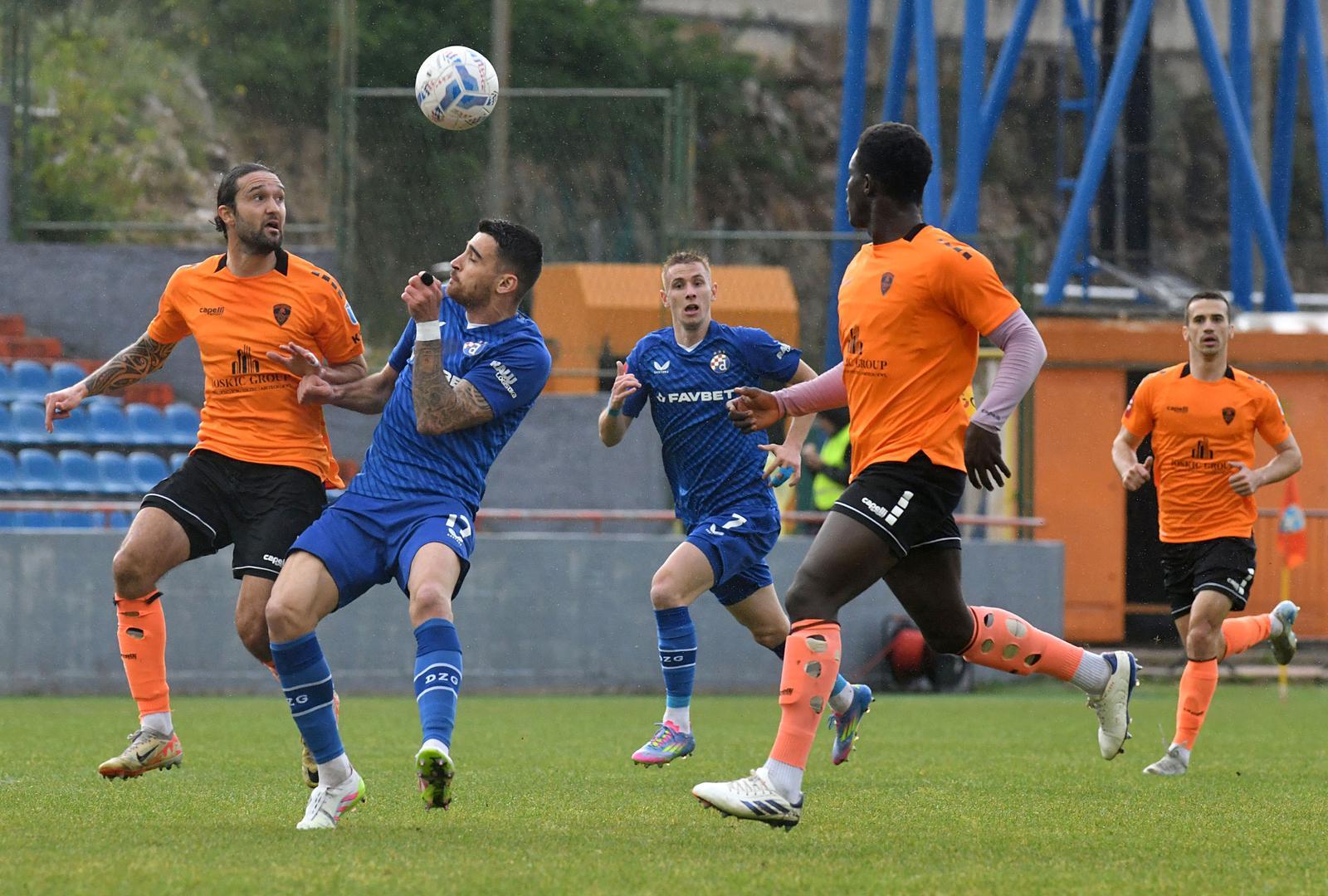 Uvijek isto: Dinamo dominantan na Šubićevcu, Šibenik ga uz to još jednom darivao