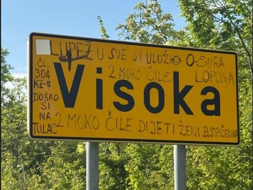 Mještani ljuti, a prometni znakovi kao najluđi 'inbox': Sotona, Dva Dorata, dvije Kobile, 2+2=3 i totalni kaos