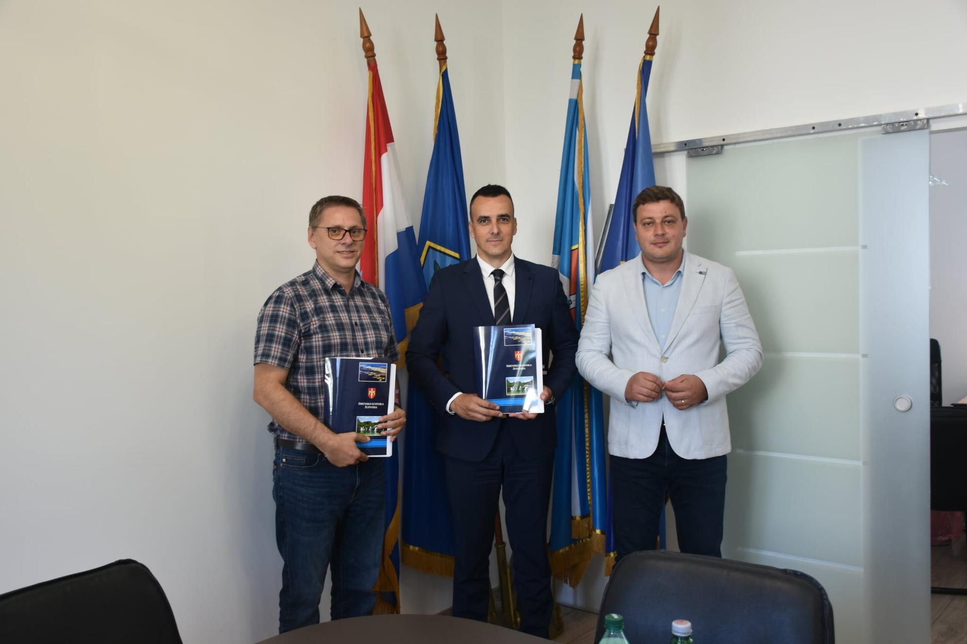 Potpisan ugovor za rekonstrukciju i dogradnju Područne škole u Tribunju 