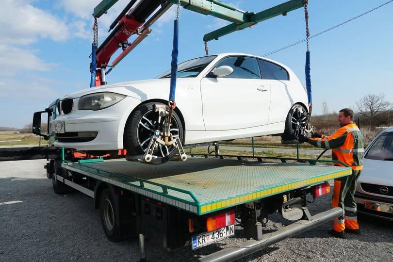 Općina Murter-Kornati uvela 'pauk službu' kako bi smanjili broj nepropisno parkiranih vozila