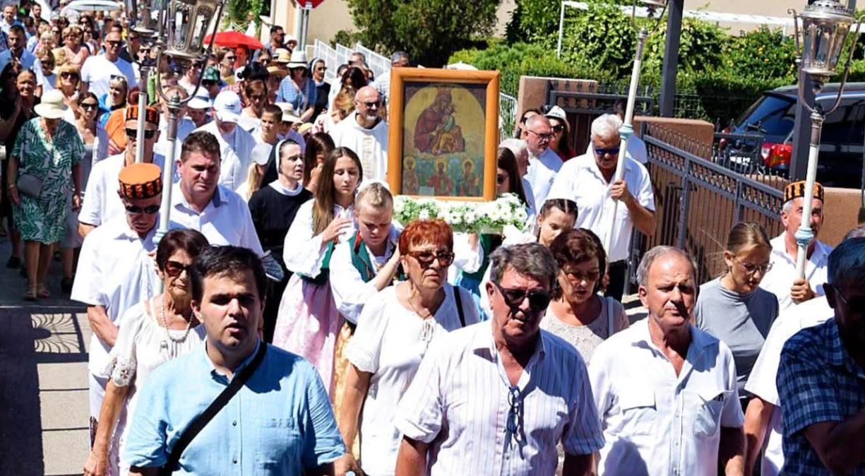 Primošten slavi blagdan Gospe od Porta po 255. put: Procesija, mise i tradicija uz more