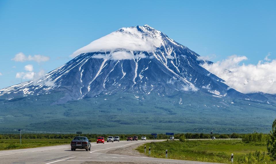 Potres, tsunami pa erupcija vulkana: Na Kamčatki izdano hitno upozorenje