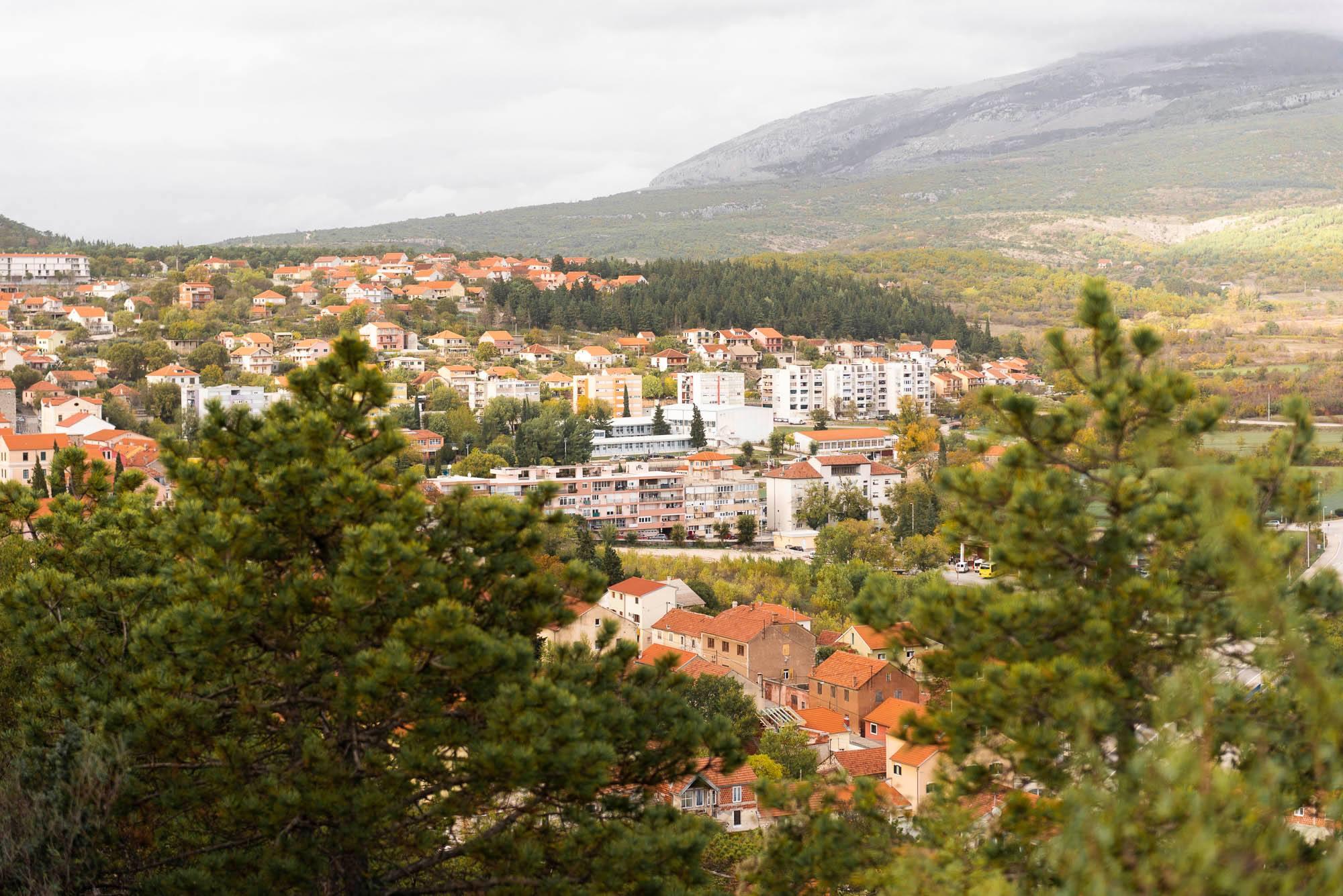 Grad Drniš sufinancirat će radni materijal za osnovnoškolce 