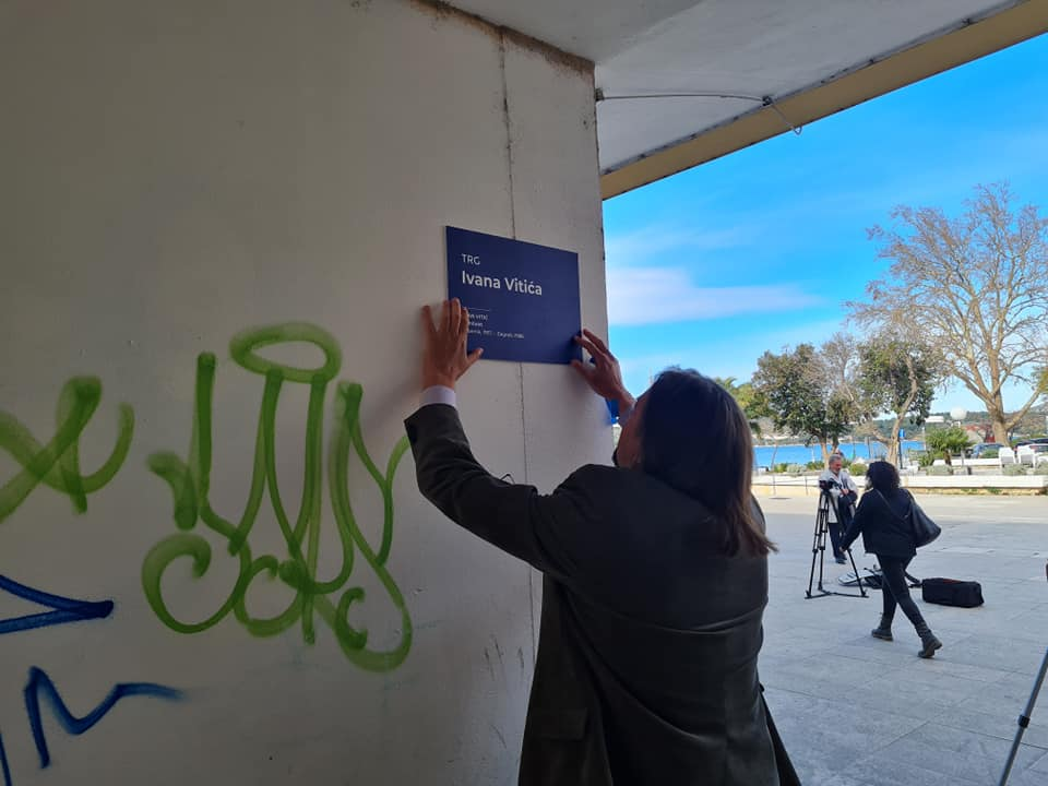 Tonči Restović 'dao' trg kod Županije Ivanu Vitiću: Gradska vlast treba se dostojno zahvaliti velikim Šibenčanima 