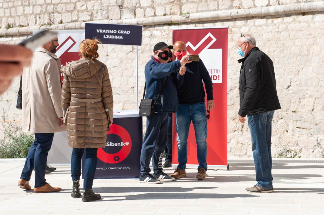 Neka igre počnu: Prikupljanje potpisa označilo i službeni početak kampanje