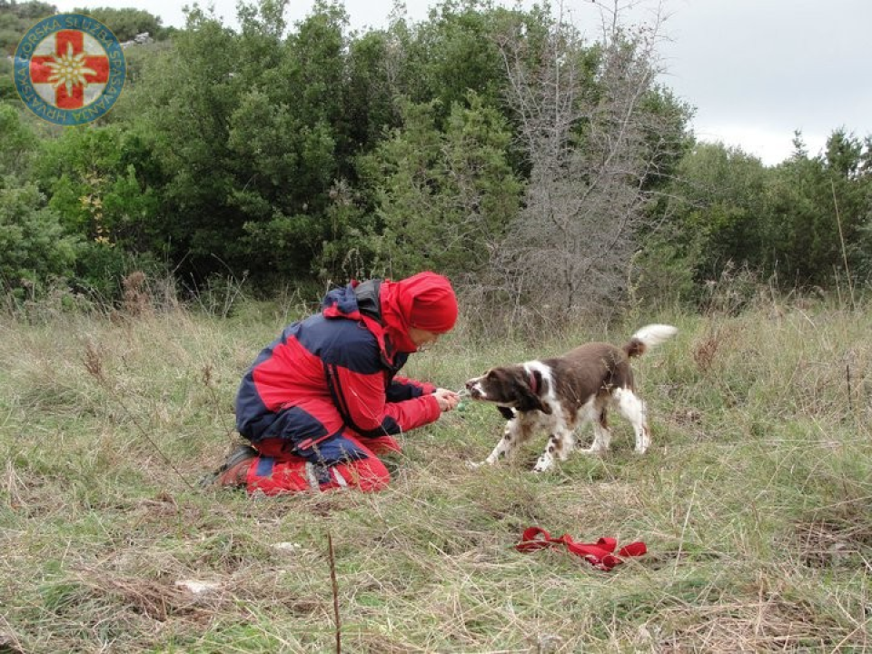 Uginula je Aki, potražni pas GSS-a: U svojoj je karijeri pronašla četvero ljudi, a uz Vodičanku Blanku Lučić bila je 13 godina