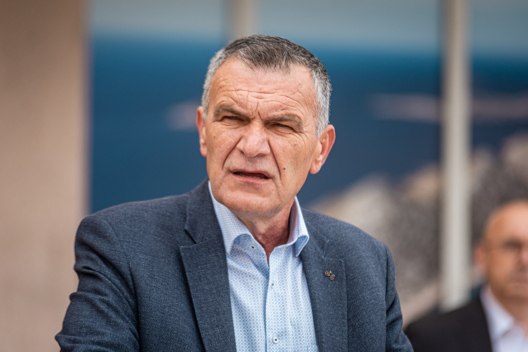 Pauk: 'Petrina bi šurovao s crnim vragom samo da udovolji bolesnoj ambiciji. Jeliću neću dopustiti da kemija na ovom trgu'  