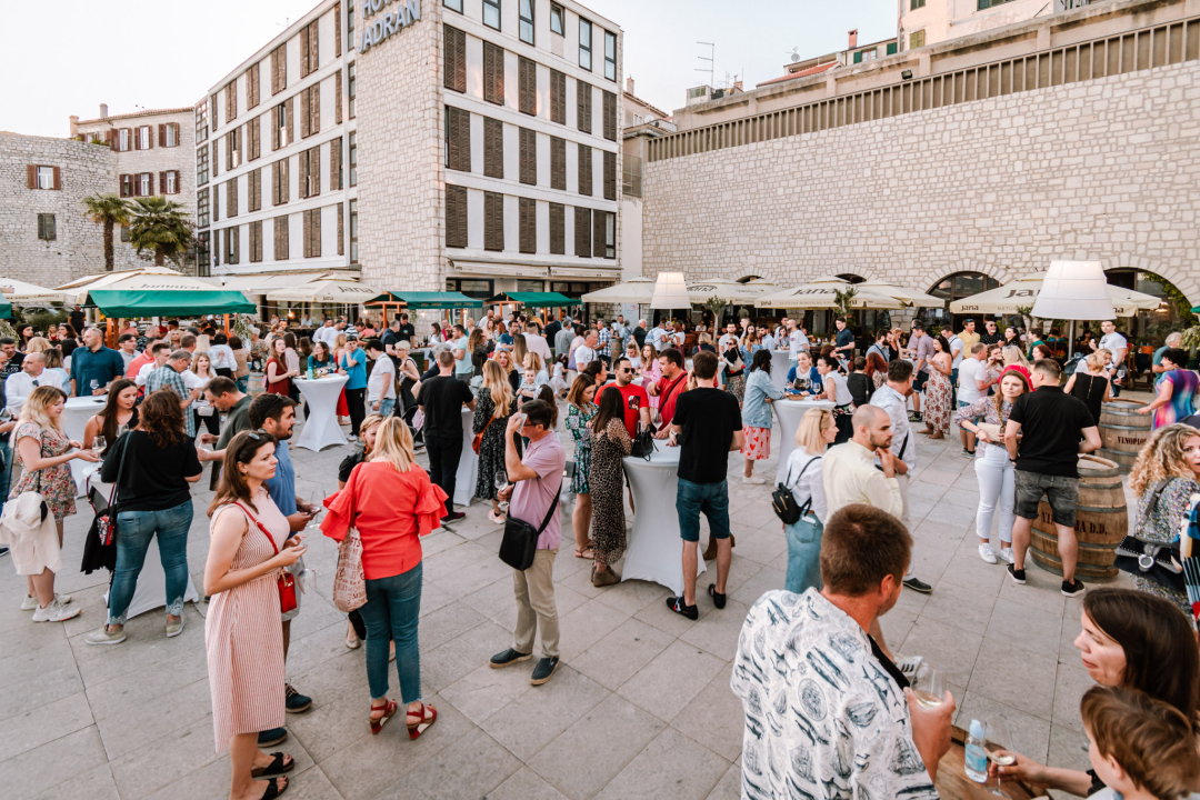 ‘Ako su sinonim Burgundije Chablis i kamenice, zašto sinonim Šibenika ne mogu postati Debit i pidoće’