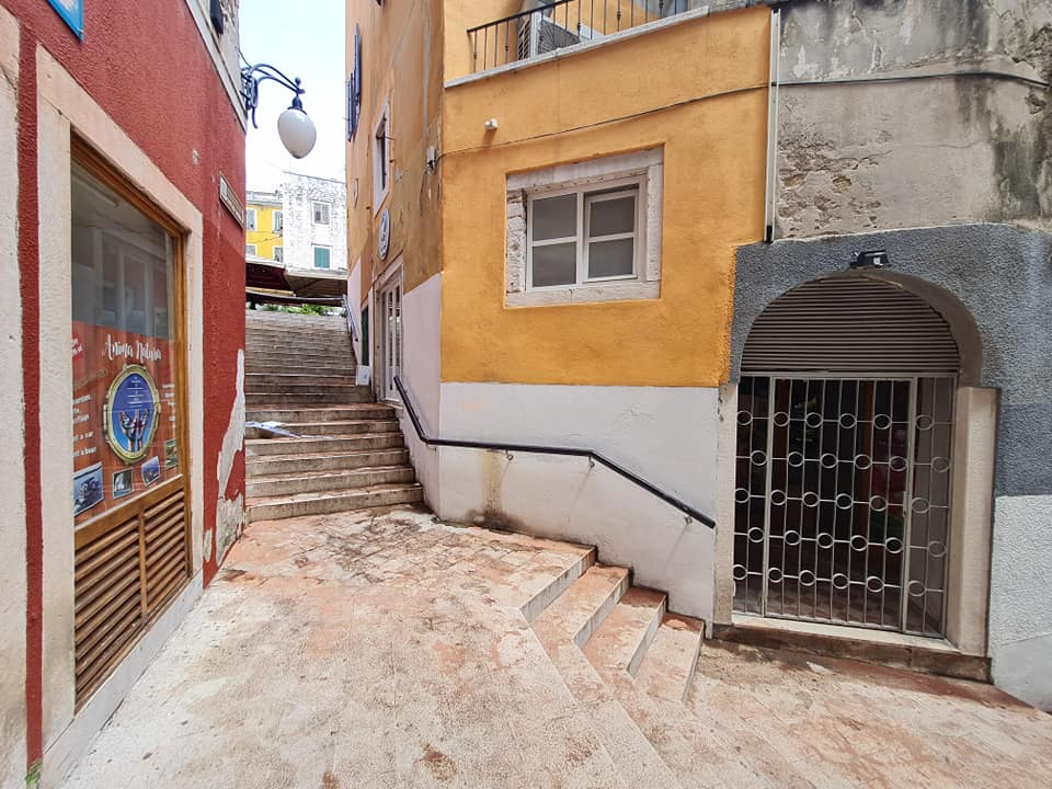 Još danas zaobilazite skale na Dobriću: Proliveno ulje noćas će počistiti Zeleni grad