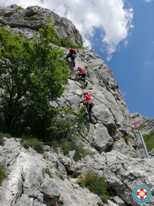 Od obuke do obuke: Pogledajte kako se šibenski GSS-ovci spremaju za akcije spašavanja u planinama