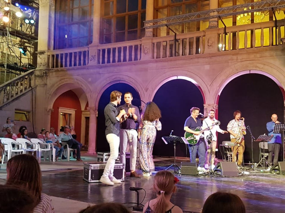 Ekipa iz A strane oduševila i djecu i roditelje: 'Ovi ljudi su vrhunski glazbenici, uživam ih slušati' 