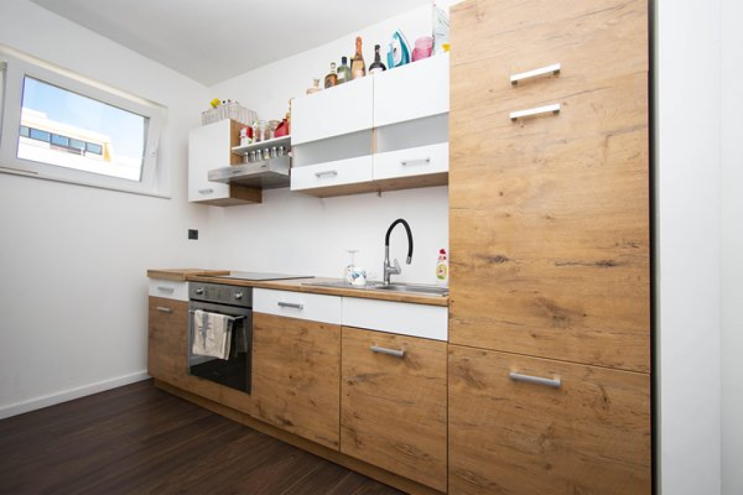 Dvosoban stan s pogledom na more na Plišcu savršen je za obiteljski život ili kao turistička investicija!