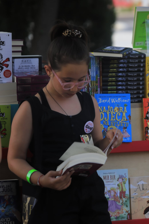 U Perivoju Roberta Visiania izloženo gotovo 10 tisuća knjiga za djecu i mlade 