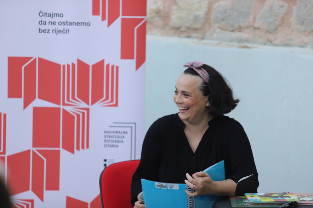 Pogledajte kako je jučer bilo na festivalu i provjerite današnji program po šibenskim trgovima i ulicama