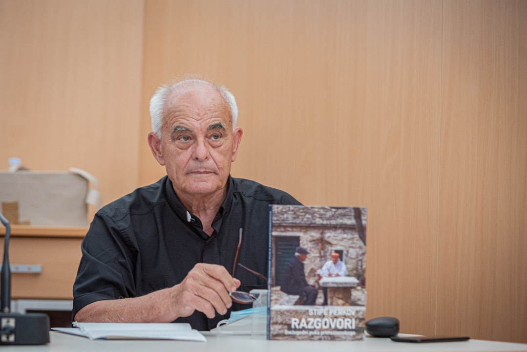 Don Stipe Perkov predstavio svoju novu knjigu: 'Imam ja još puno materijala, ali to neka se objavi 10 godina nakon moje smrti'