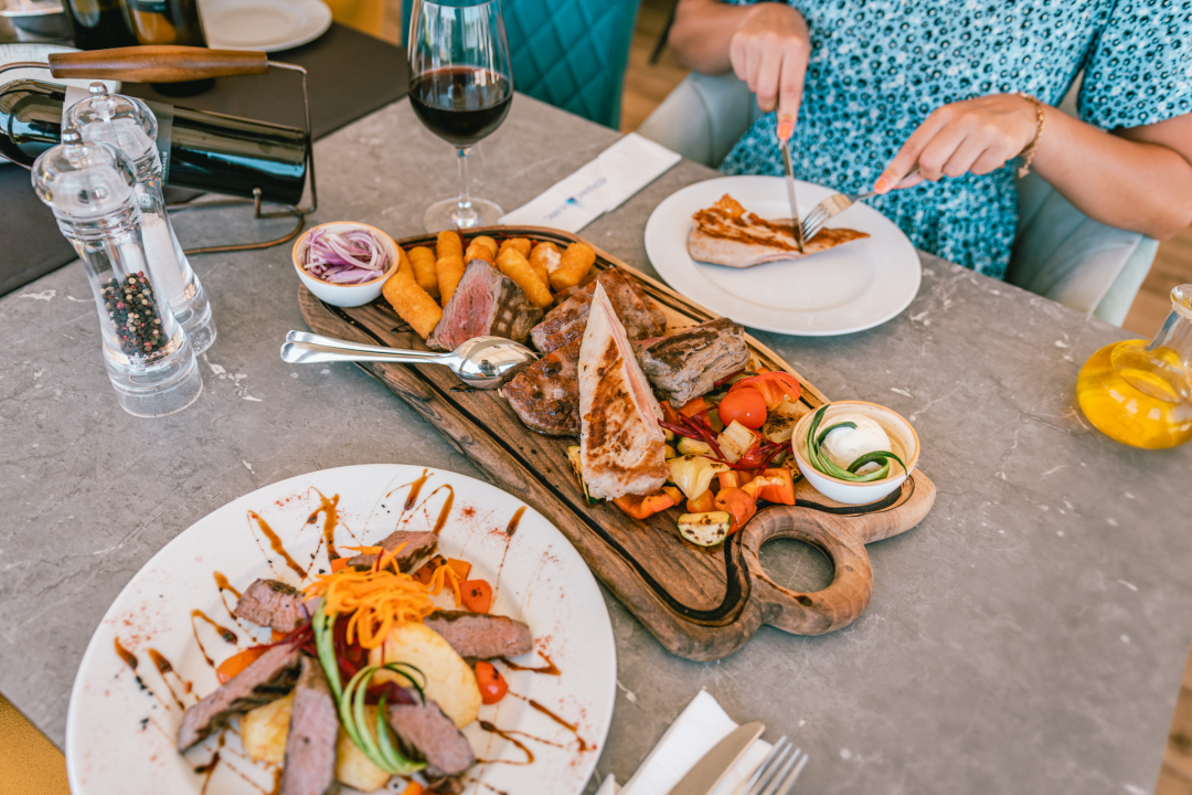 U tribunjskom restoranu Muring uživajte u vrhunskoj spizi uz pogled na staro mjesto! 