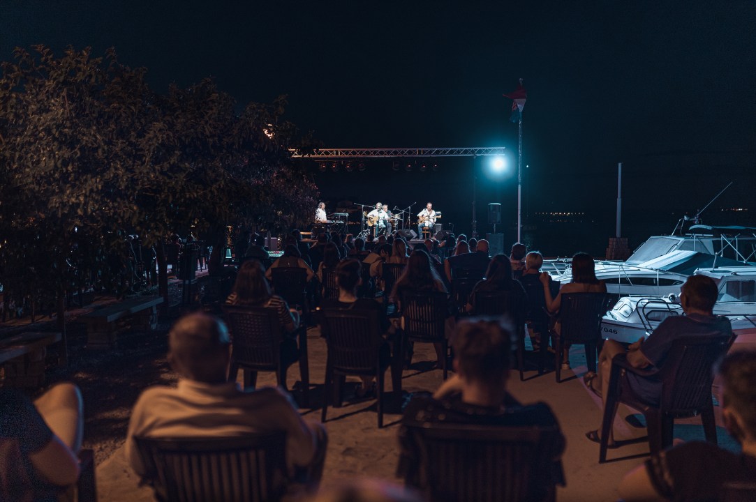 Tedi Spalato gitarom osvojio Biličane, pogledajte kako je bilo na koncertu