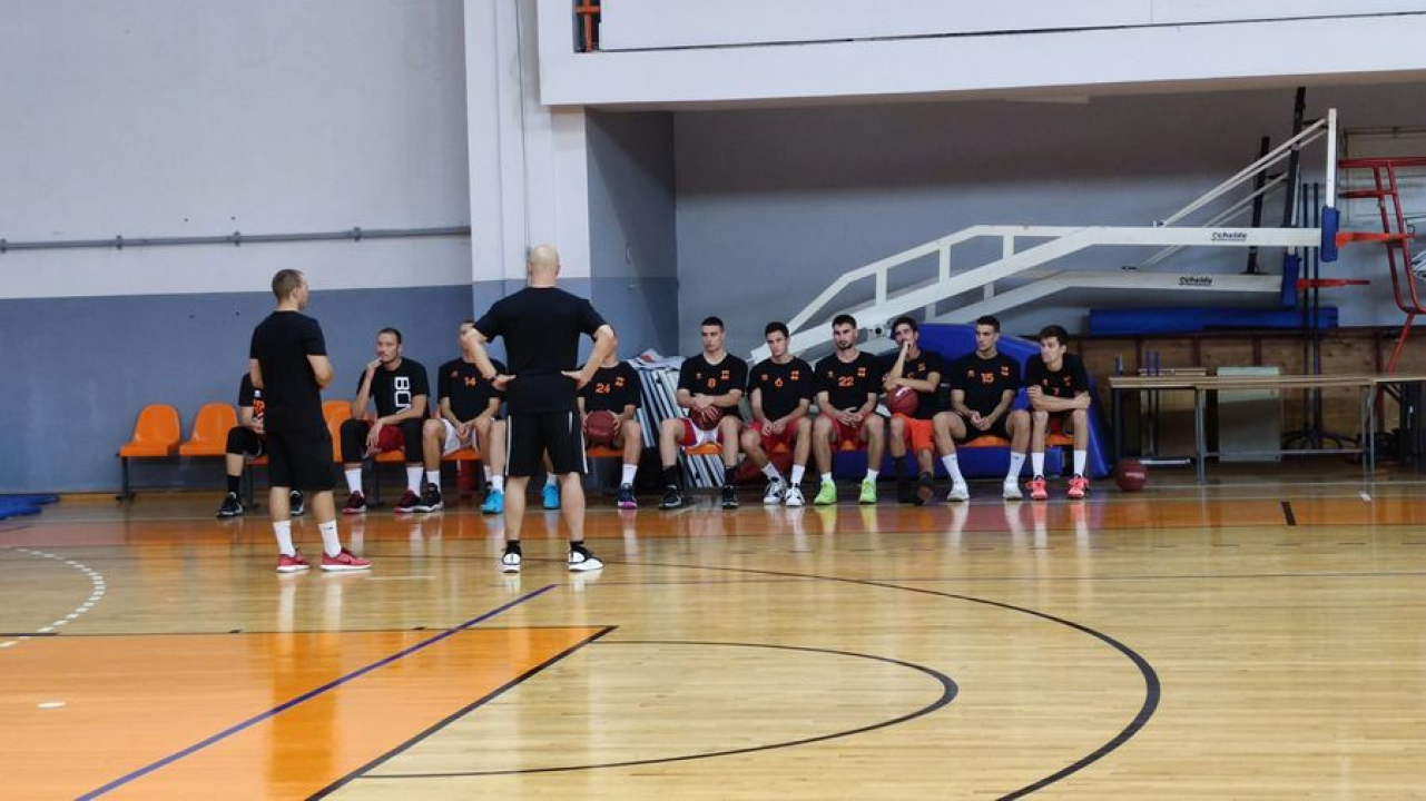 Šarić odlazi, Paić na pragu povratka, Bašićeva jubilarna deseta sezona u šibenskom dresu