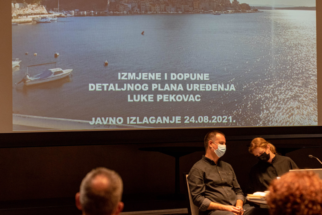 Veliki interes i puno pitanja oko uređenja Doca: Stanari strahuju da se pogoduje investitorima, a da će riva i dalje plaviti 