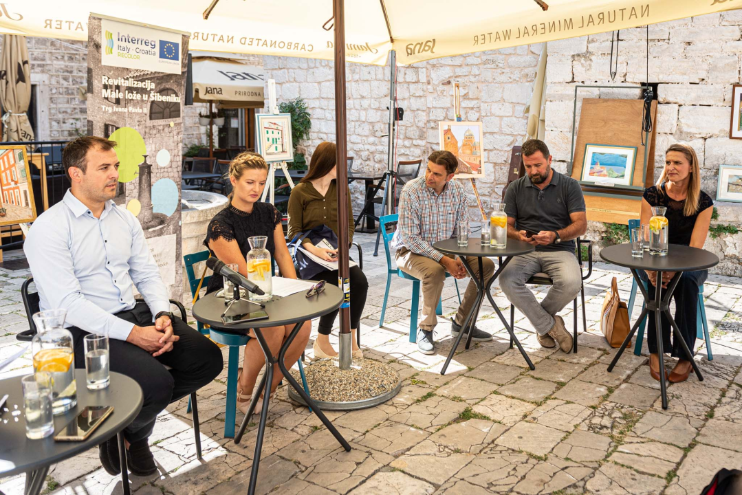 Banci s povrćem i dogodine na Maloj loži, uz jednu novost: Cijeli će trg biti pokriven bijelim jedrima