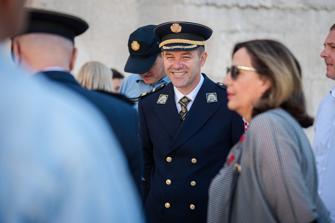Nije intervencija, nego misa: Šibenski policajci okupili se u katedrali povodom blagdana svetog Mihovila 