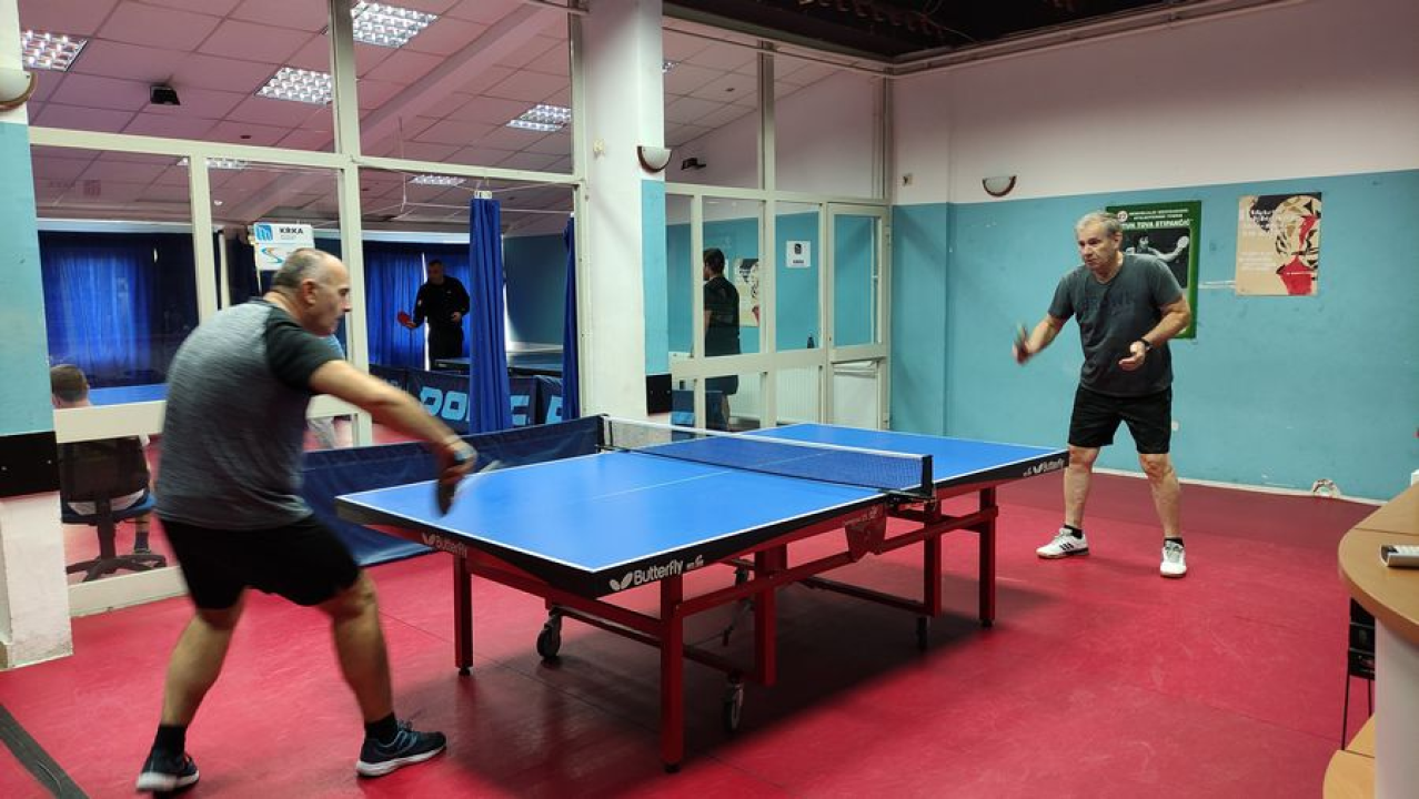 Počela treća sezona rekreativne stolnoteniske lige: Sudjeluje deset klubova 