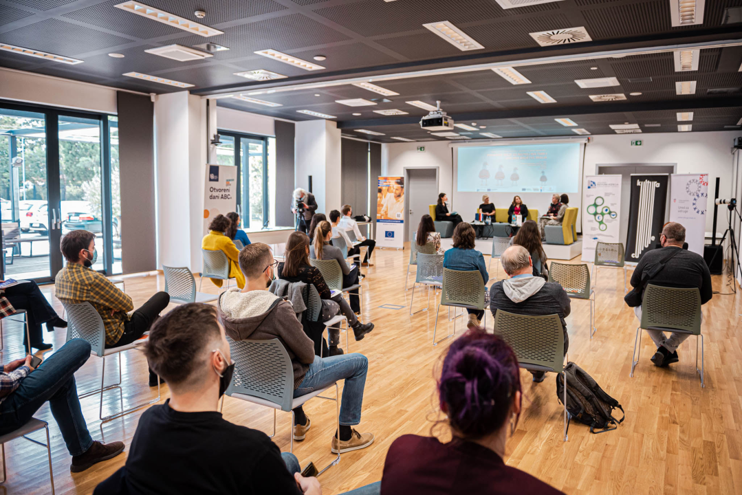 Okrugli stol o programima EU za razvoj kulture i civilnog društva regija: 'Europski su nam fondovi prirodno stanje'