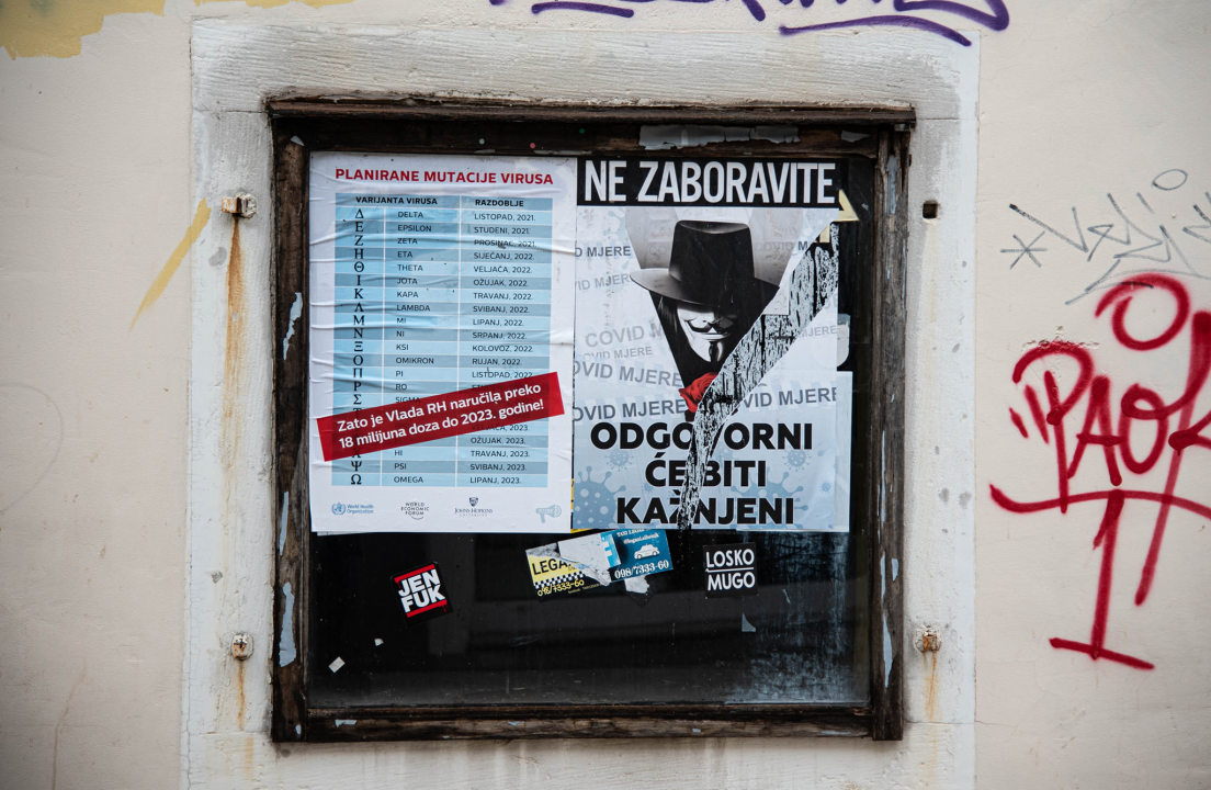 Šibenski prosvjednici polijepili nove plakate: Imaju raspored novih varijanti po mjesecima, evo kada sve završava