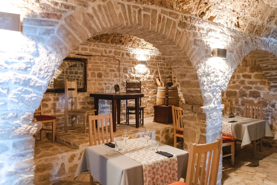 Iskoristite novogodišnji popust i do 40 posto u Mayoko showroomu u Vodicama!