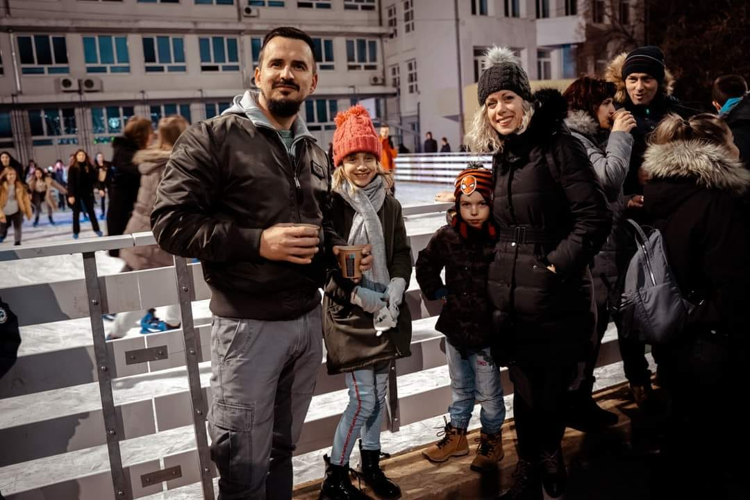 Neno Belan i Fiumensi otvorili Advent u Kninu: Pogledajte atmosferu 