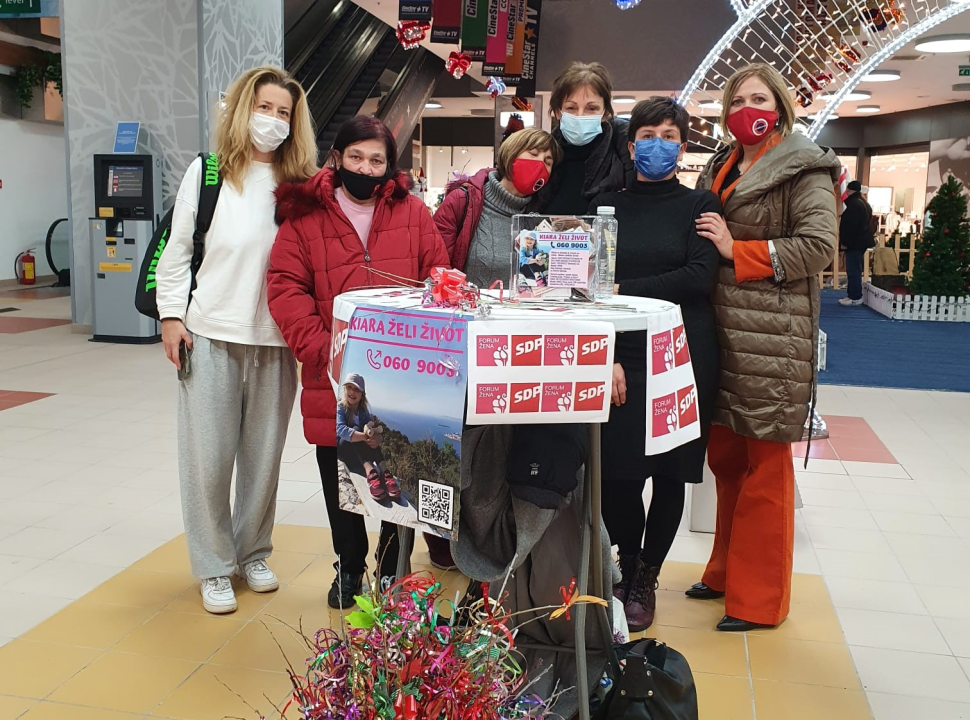 Šibenske SDP-ovke prodajom šiba za svetog Nikolu prikupile dvije tisuće kuna za malu Kiaru 