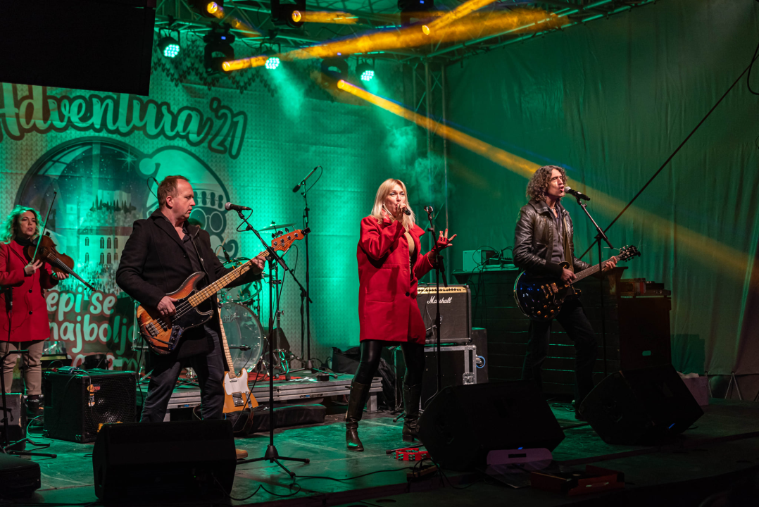 Miro Odak i Lili Gee u đardinu napravili odličnu atmosferu uz rock hitove