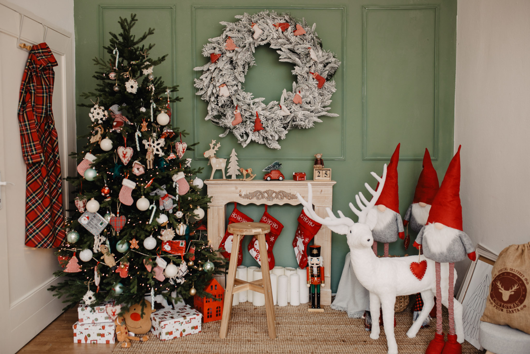 Pogledajte čaroliju Sanje Lydije i Floranite: 'Najljepši poklon za pod bor su obiteljske fotografije'