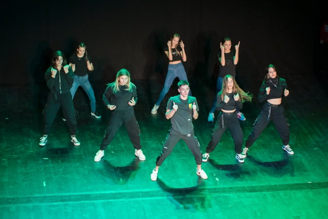 U šibenskom kazalištu održana plesna priredba 'Božićna želja za Kiaru': Prikupljeno preko 8 tisuća kuna 