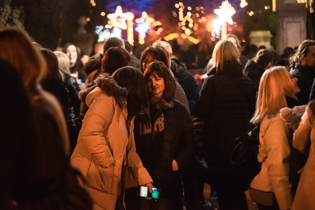 Disco Gimnazija u đardinu vratila Šibenčane u dobra stara vremena: Pogledajte kako je bilo 