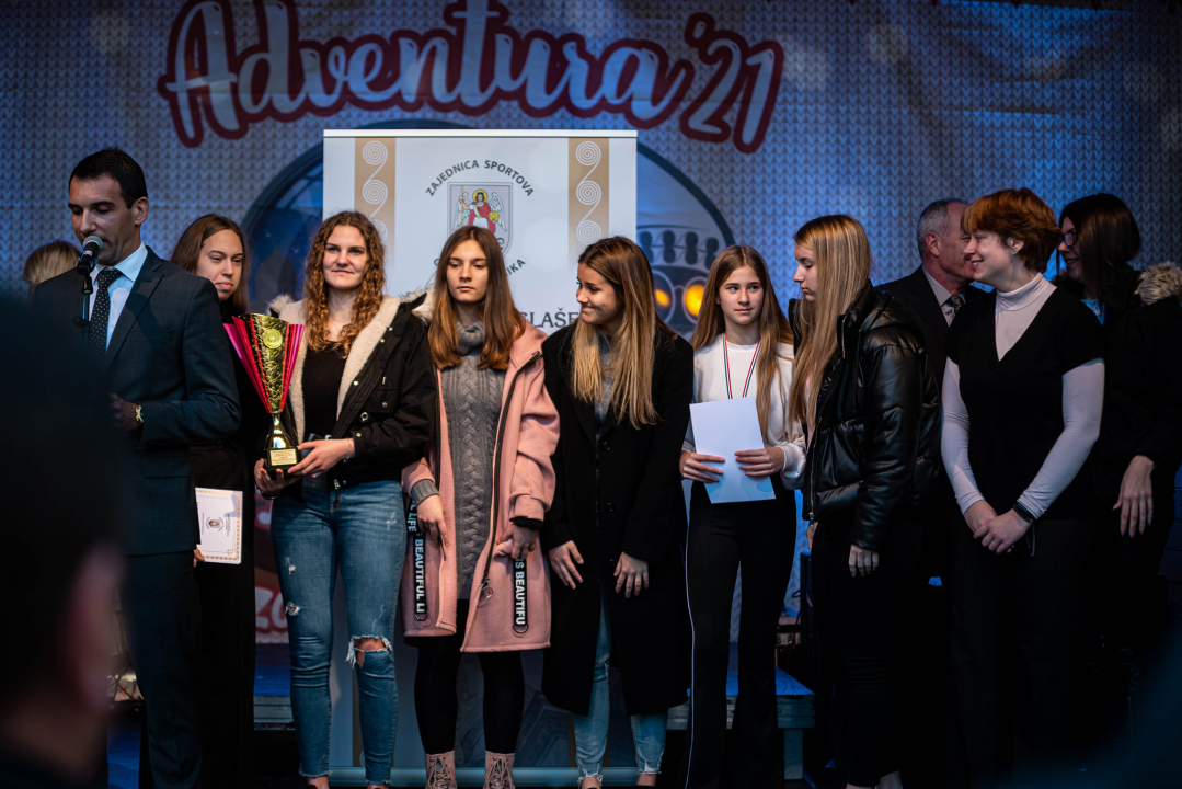 Vaterpolisti Solarisa i košarkašice Šibenika u ekipnoj, a Toni Slavica i Nives Radić u pojedinačnoj konkurenciji 