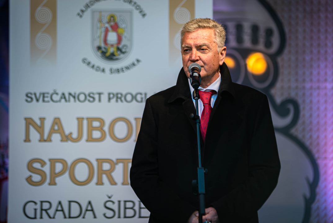 Vaterpolisti Solarisa i košarkašice Šibenika u ekipnoj, a Toni Slavica i Nives Radić u pojedinačnoj konkurenciji 