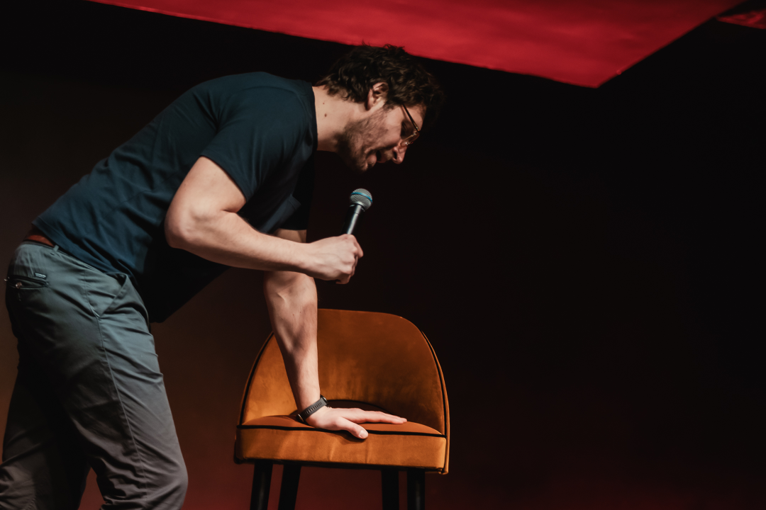 Zabezeknuti Vlatko Štampar sat i 45 minuta u Arsenu valjao fore, publika je plakala od smijeha!