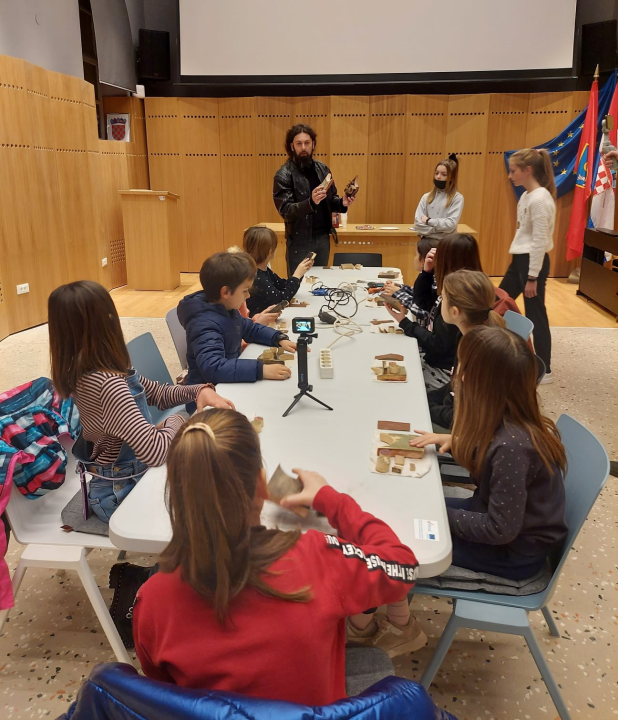 Provjerite raspored Društvenog centra Grada Skradina za veljaču! 