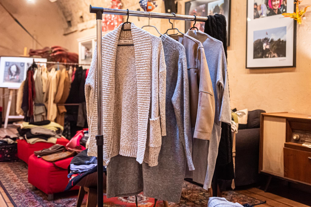 Na Buvljaku u Azimutu danas se dalo ugrabiti itekako dobrih komada odjeće: Donosimo fotogaleriju 