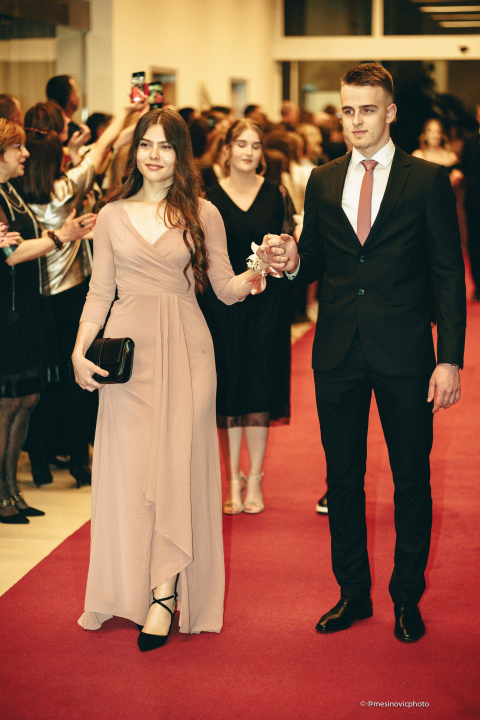 Učenici Medicinske škole u večeri koju će pamtiti do kraja života (1. dio)